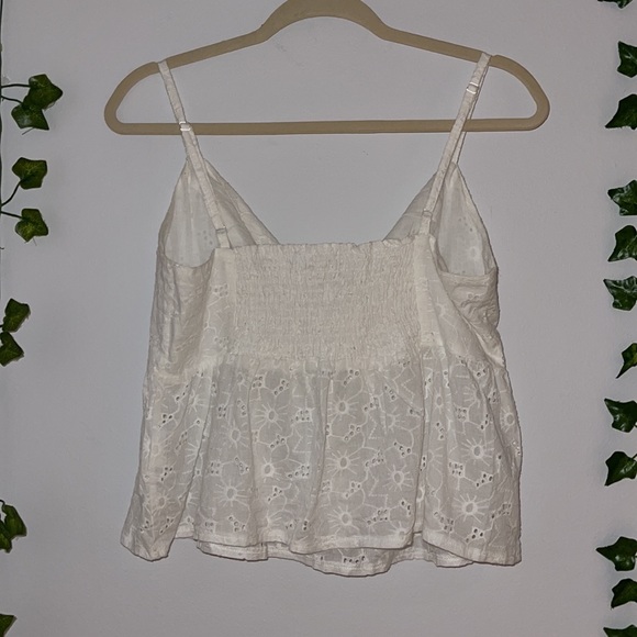 Women’s White Floral Flowy Tank Tie Front Blouse Large - Picture 7 of 8